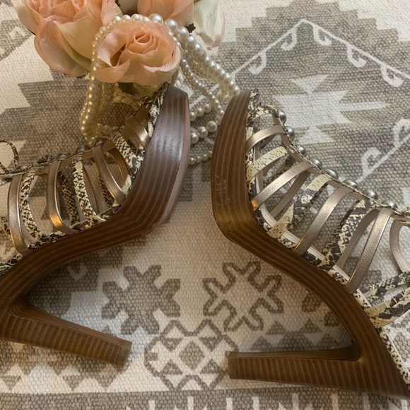 Coach Sarafina Snakeprint‎ open toe platform heels size 8B - Picture 5 of 6